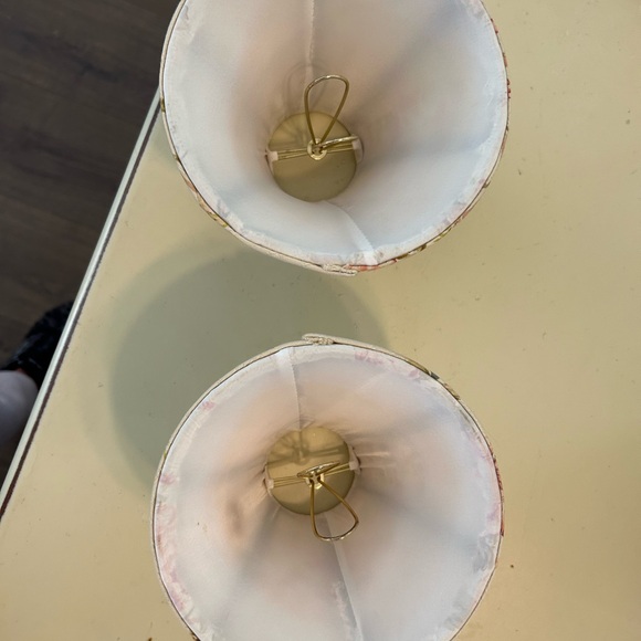 Cute little lamp shades - Picture 2 of 3